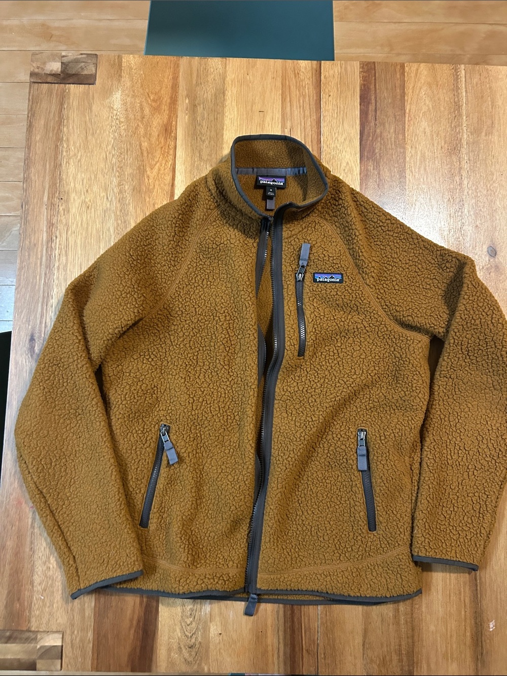 Patagonia Men's Caramel Brown sherpa Pile Fleece Jacket